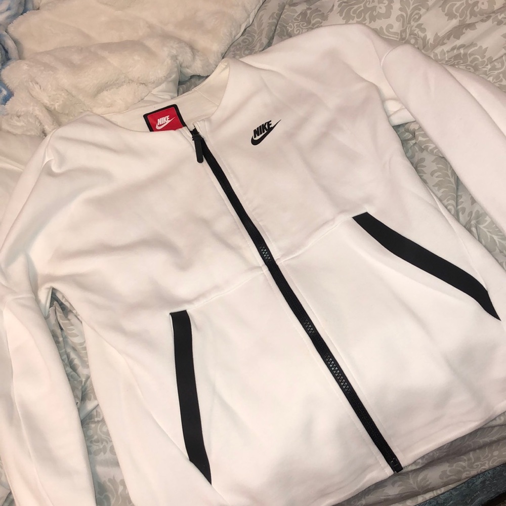 Nike sweatshirt